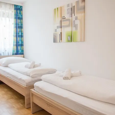Seeblick Apartment *