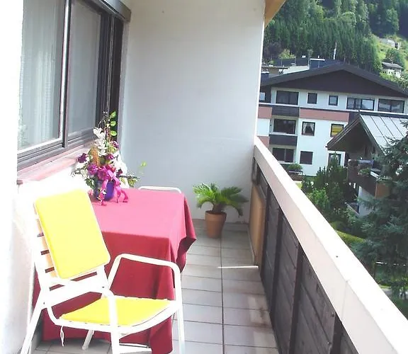 Seeblick Целль-ам-Зеє